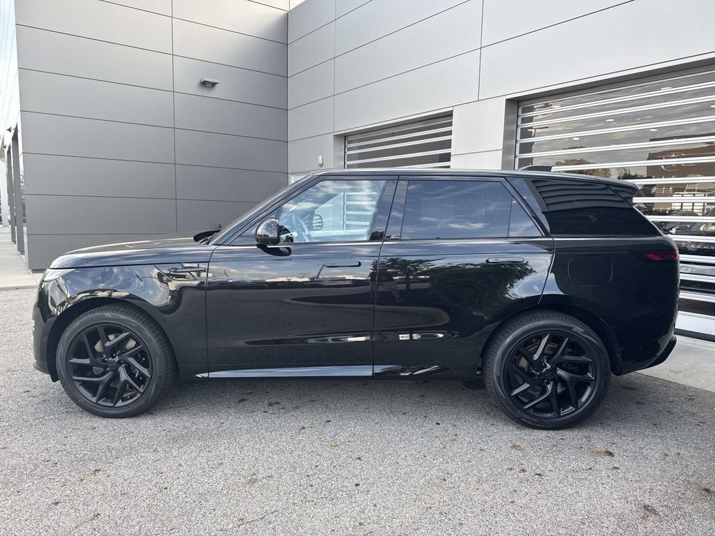 New 2027 Land Rover Range Rover Sport Battersea AWD/4WD image 4