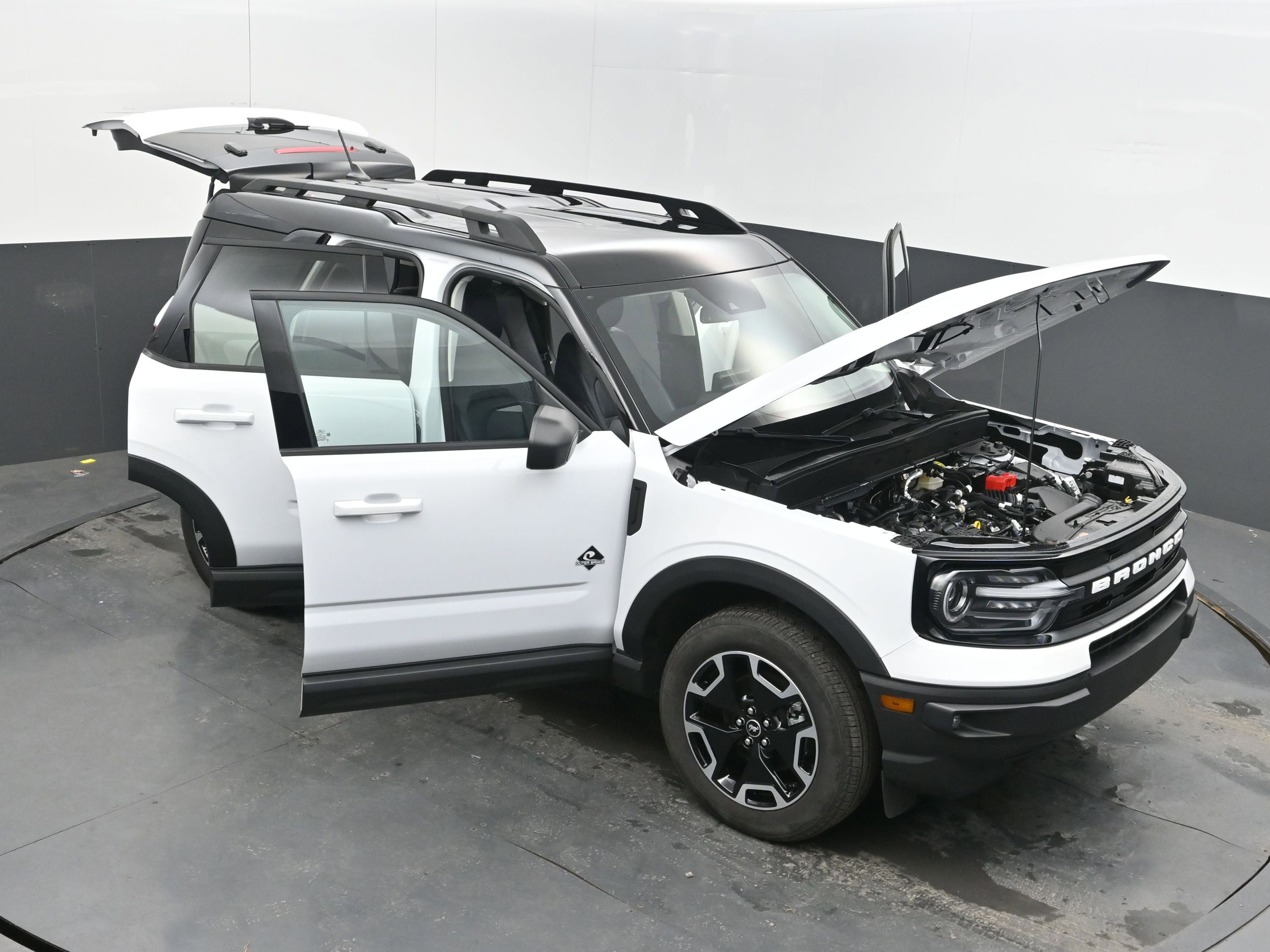 Used 2024 Ford Bronco Sport Outer Banks image 40
