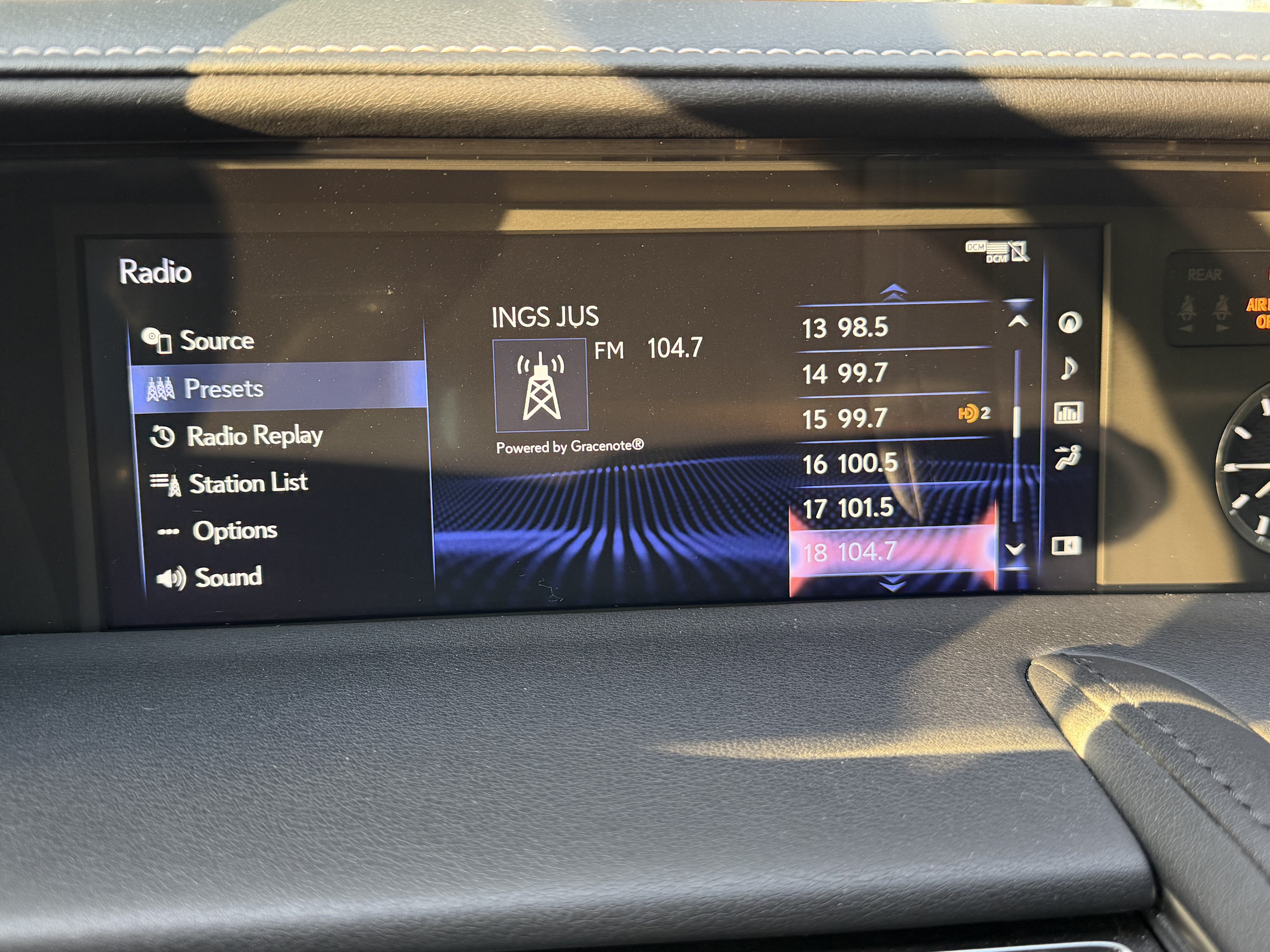 Used 2018 Lexus LC 500 Coupe w/ Touring Package RWD image 24