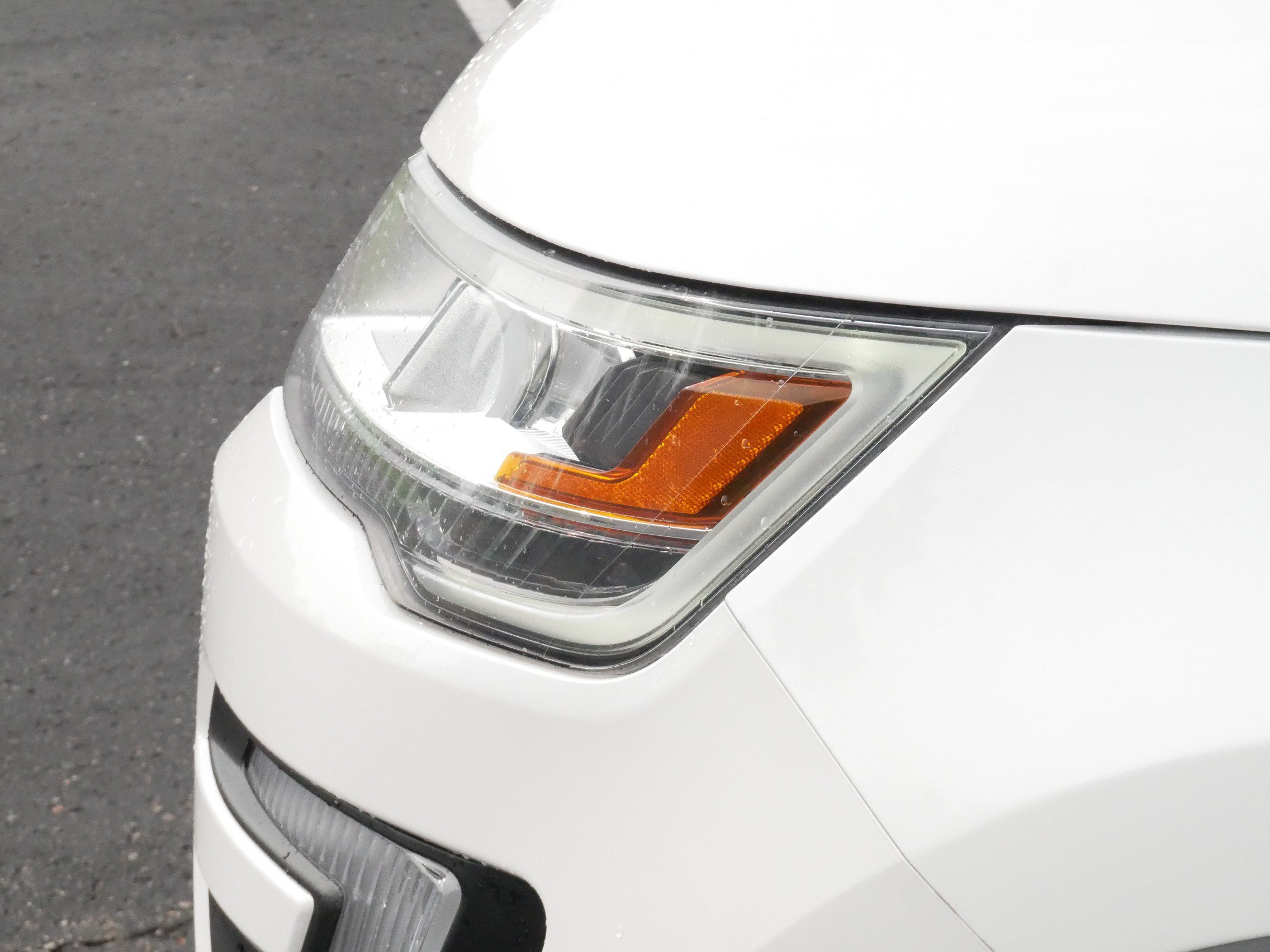 Used 2017 Ford Explorer Limited AWD/4WD image 16