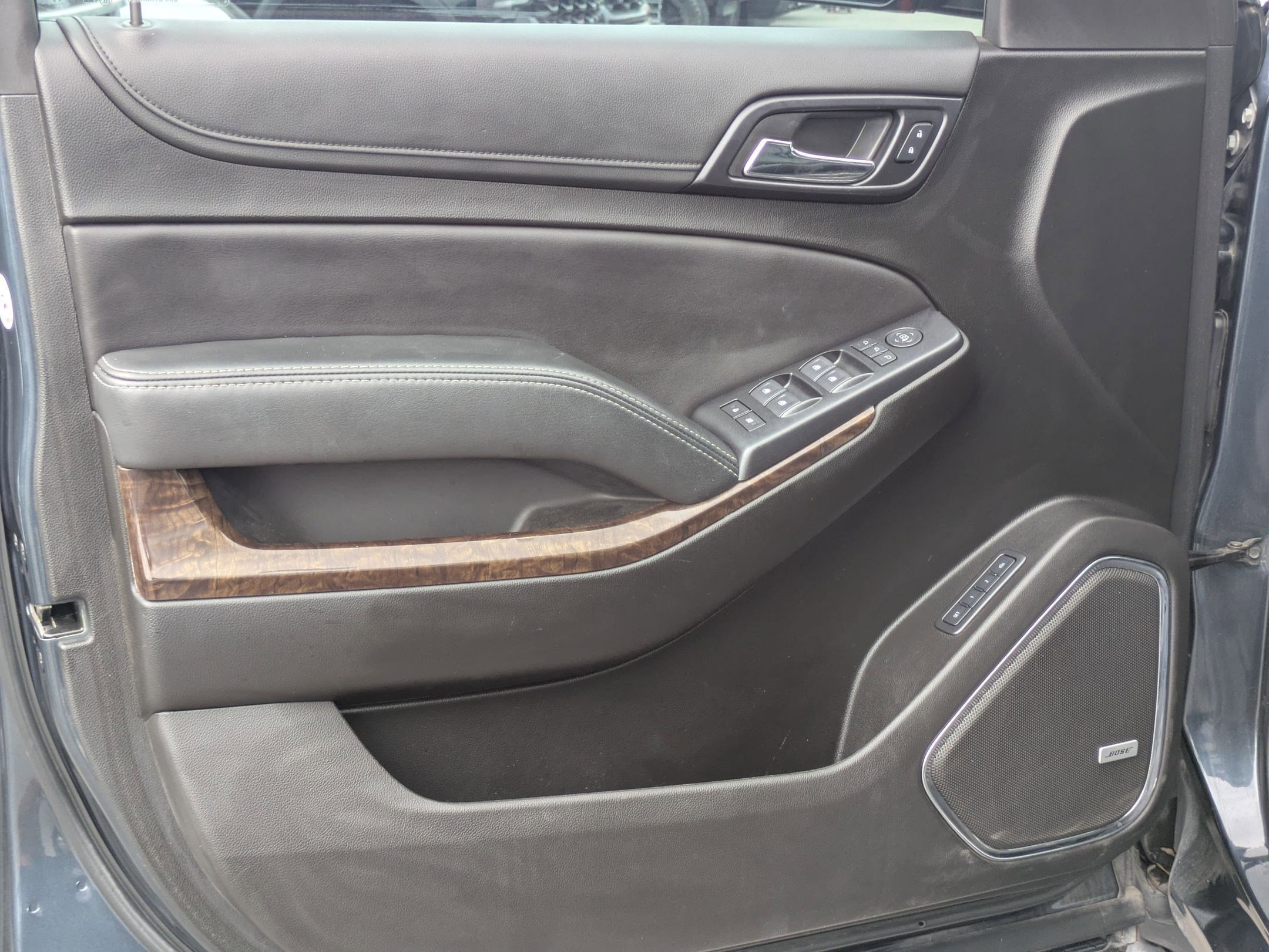 Used 2019 Chevrolet Tahoe LT image 11