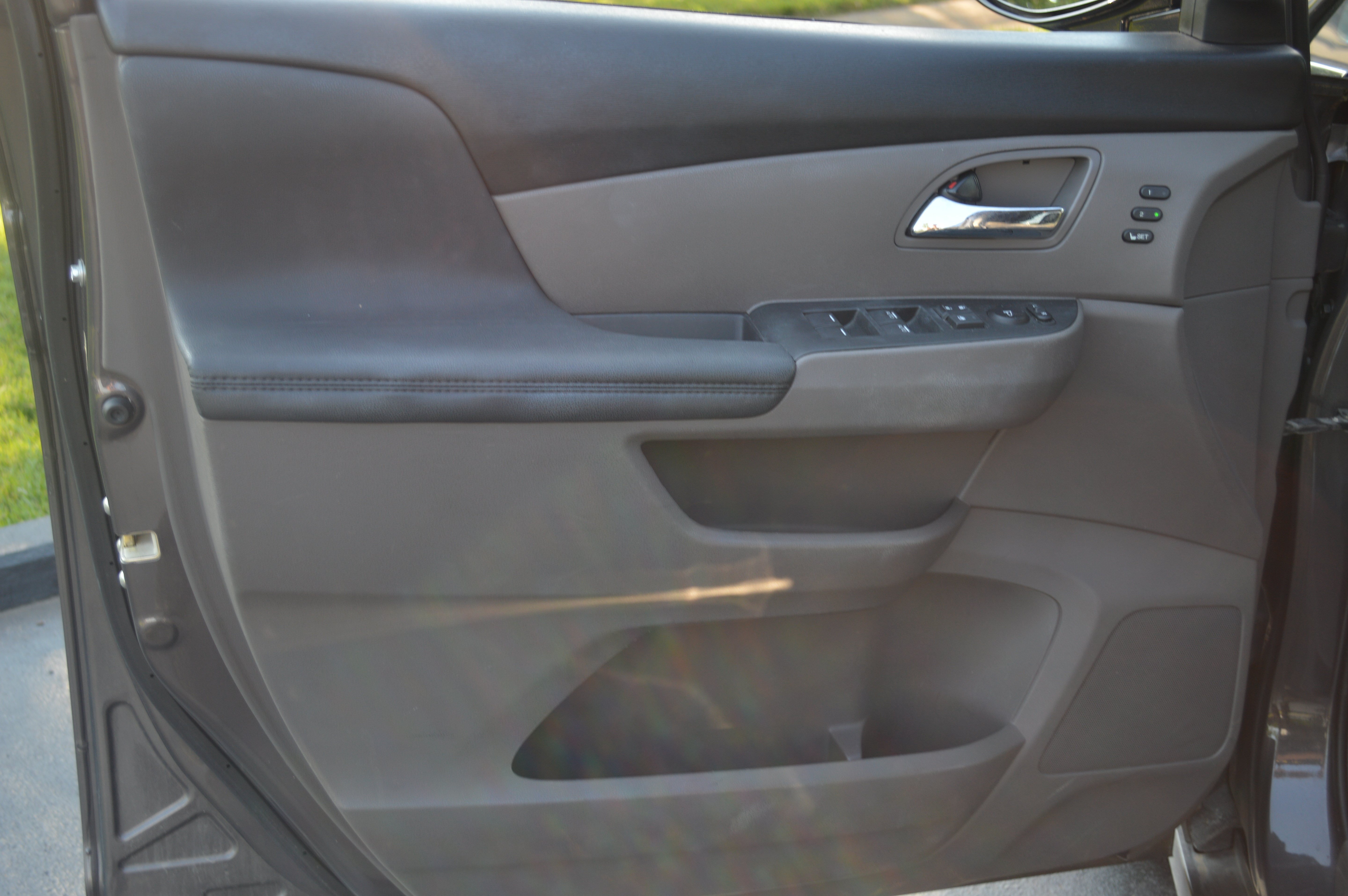 Used 2016 Honda Odyssey Touring Elite image 13