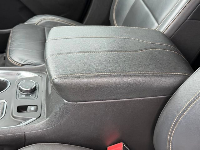 Used 2021 Chevrolet Traverse LT w/ LPO, Floor Liner Package AWD/4WD image 33