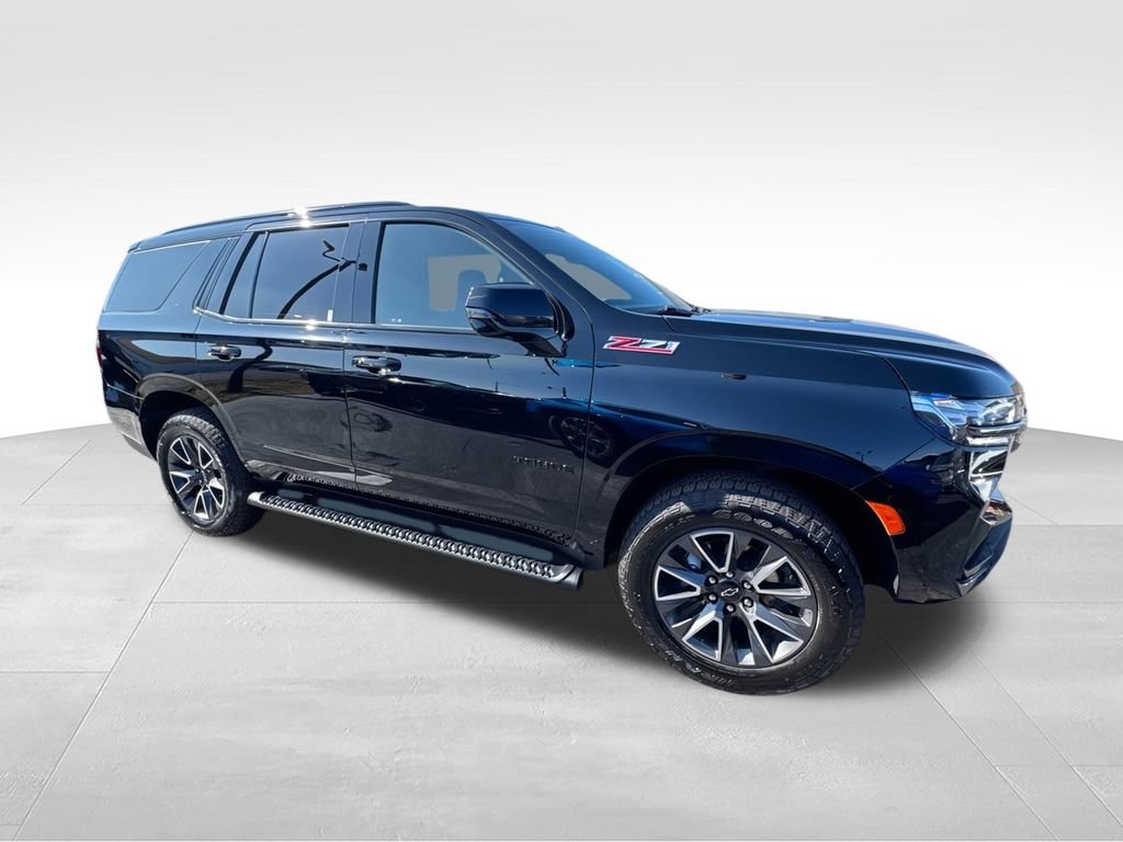 Used 2022 Chevrolet Tahoe Z71 w/ Z71 Off-Road Package AWD/4WD image 3