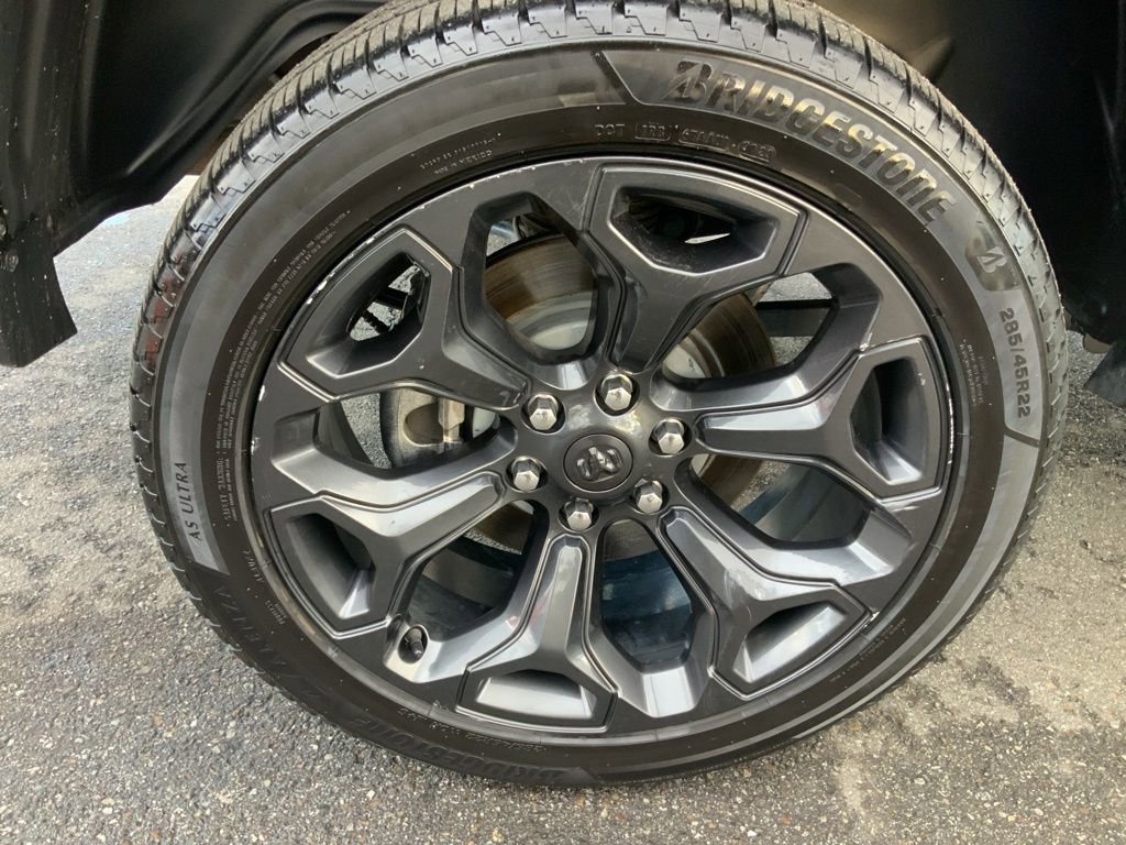 Certified 2021 RAM 1500 Limited w/ Night Edition image 11