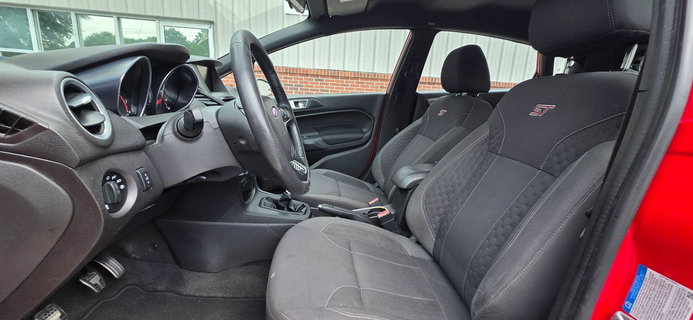 Used 2014 Ford Fiesta ST FWD image 11