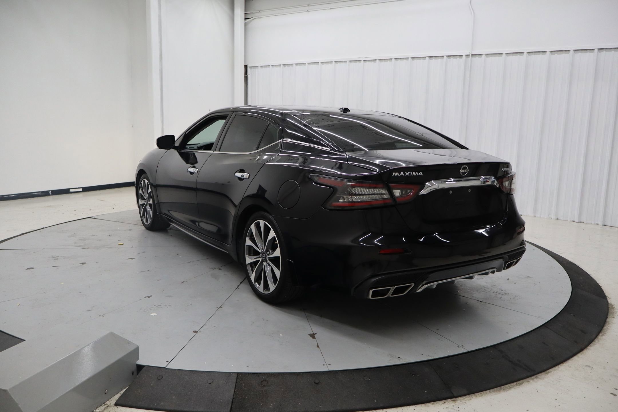 Used 2023 Nissan Maxima Platinum w/ Sport Mat Group image 8