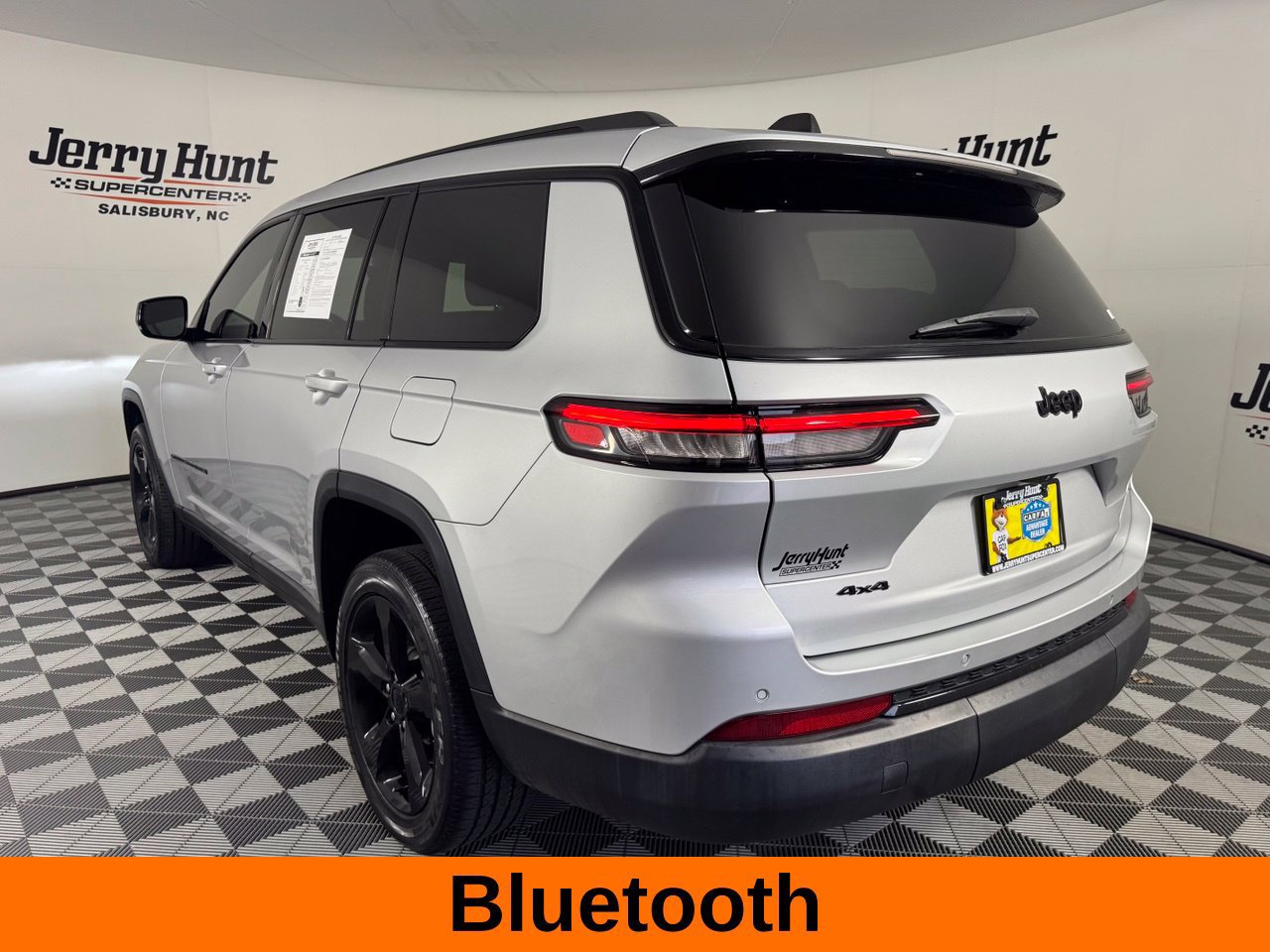 Used 2023 Jeep Grand Cherokee L Laredo AWD/4WD image 10