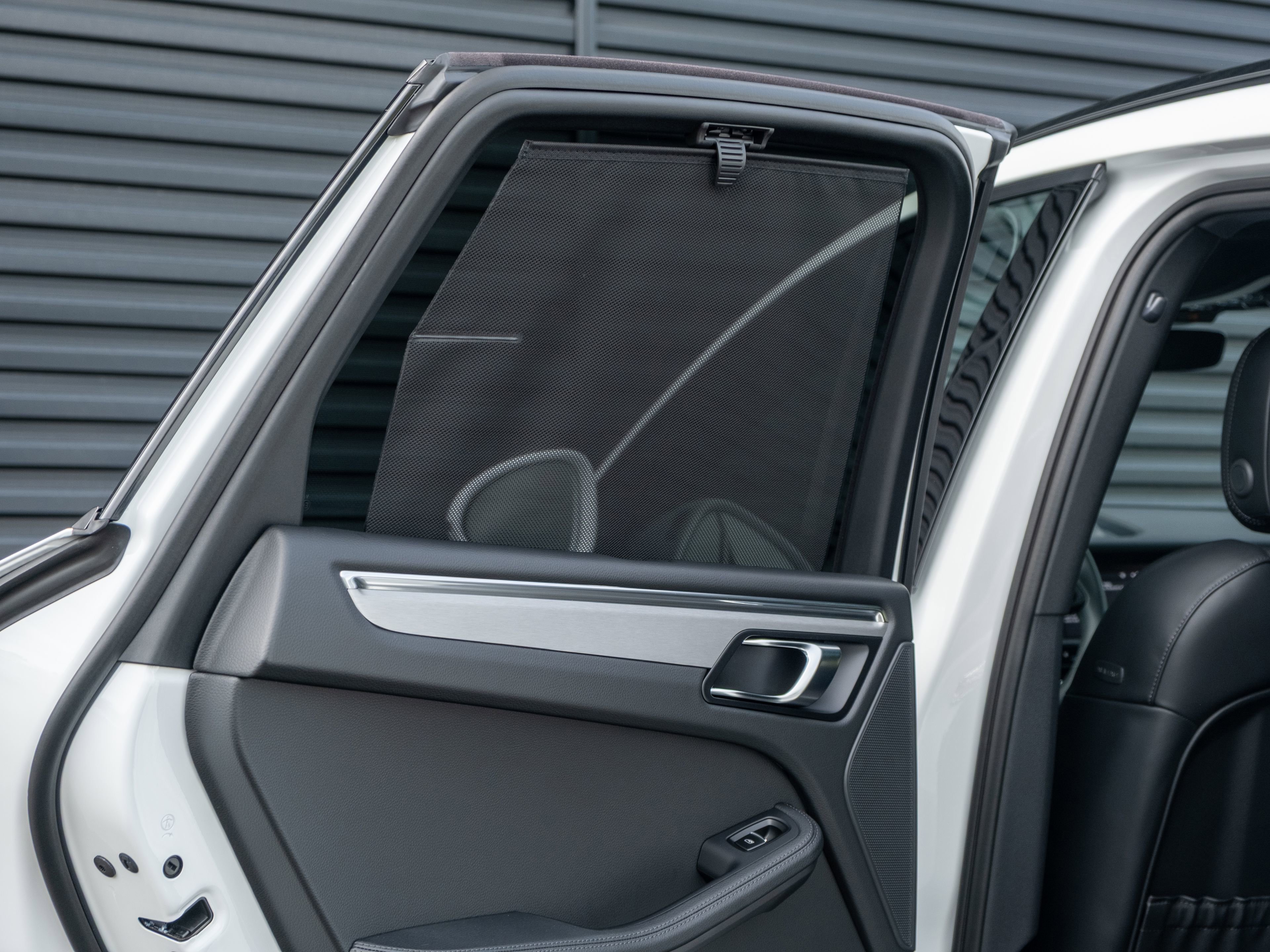 Certified 2026 Porsche Macan AWD/4WD image 37