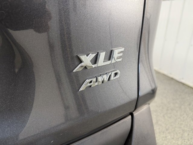 Used 2021 Toyota RAV4 XLE image 29