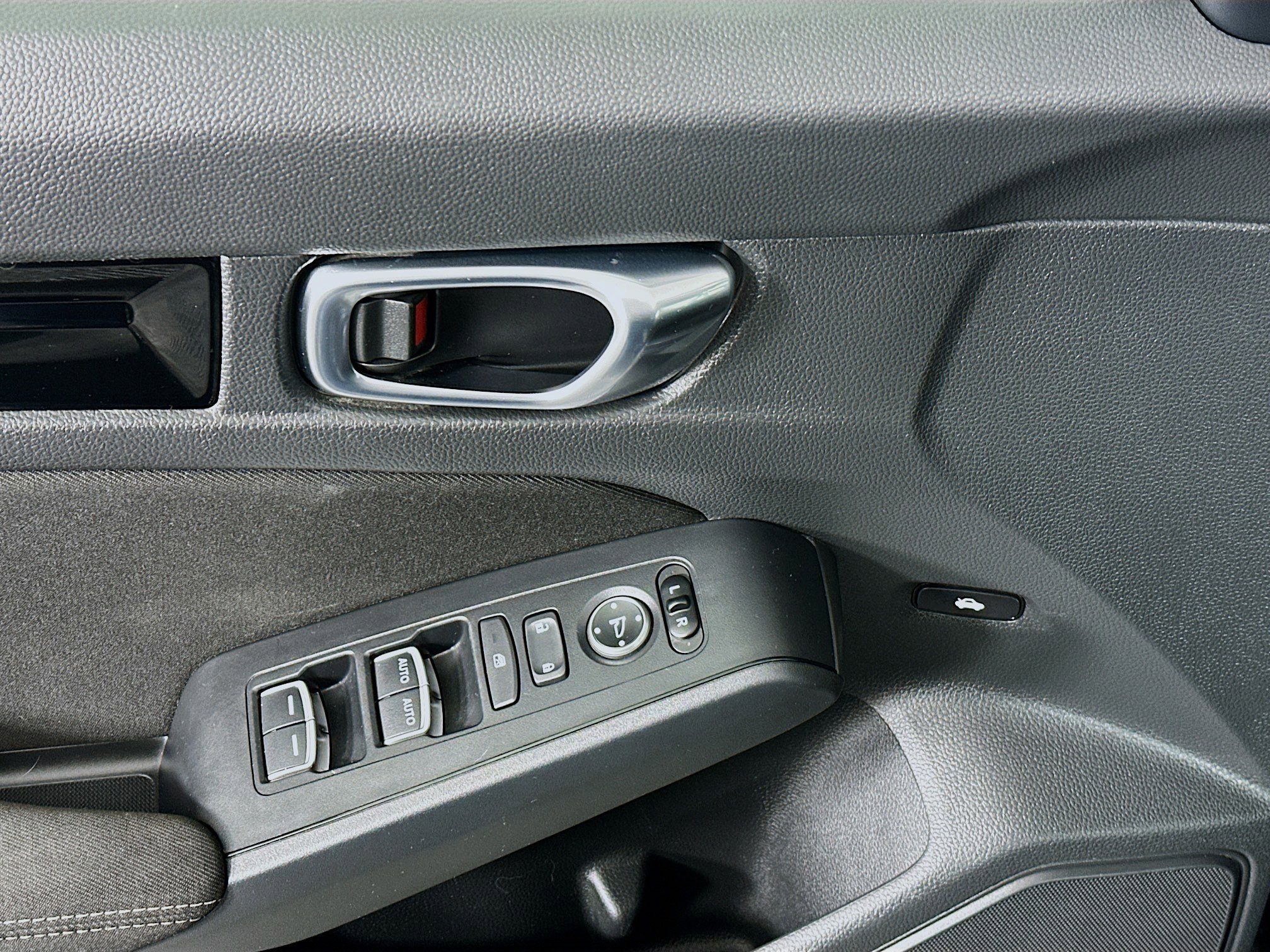 Used 2023 Honda Civic EX image 15