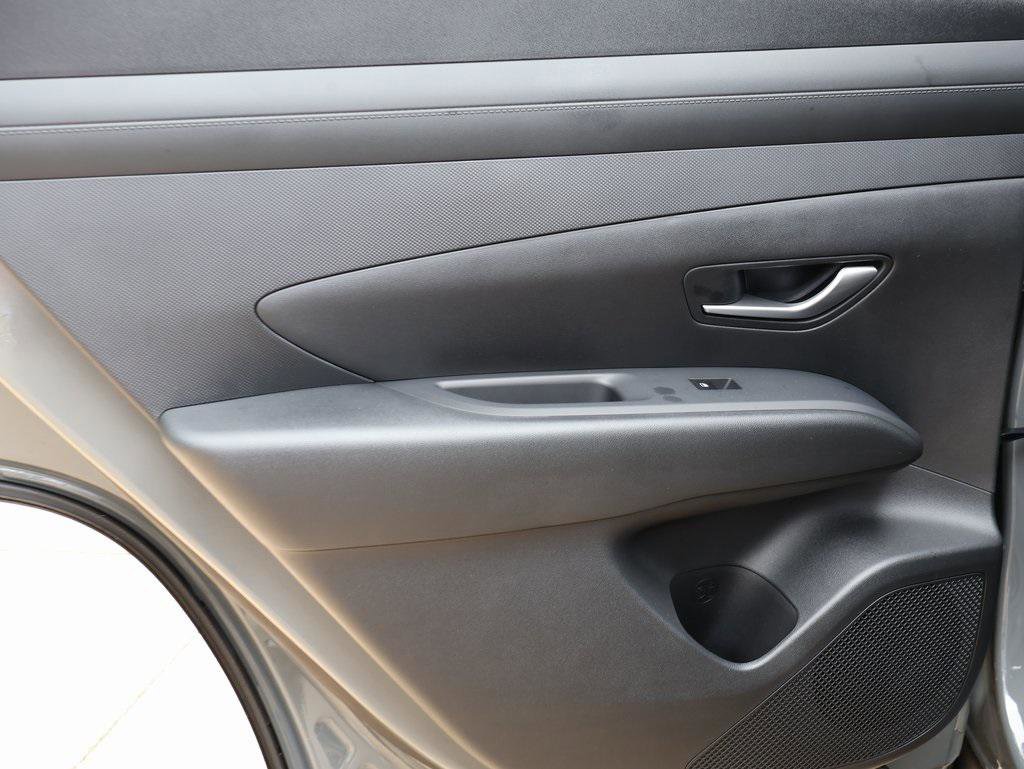 New 2026 Hyundai Tucson SEL image 18