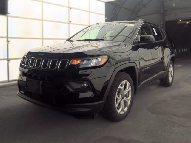 Used 2025 Jeep Compass Latitude