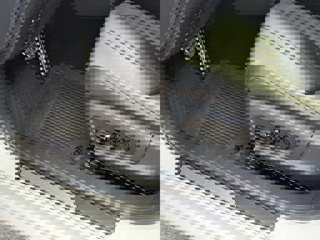 Certified 2024 Lexus ES 300h F Sport image 24