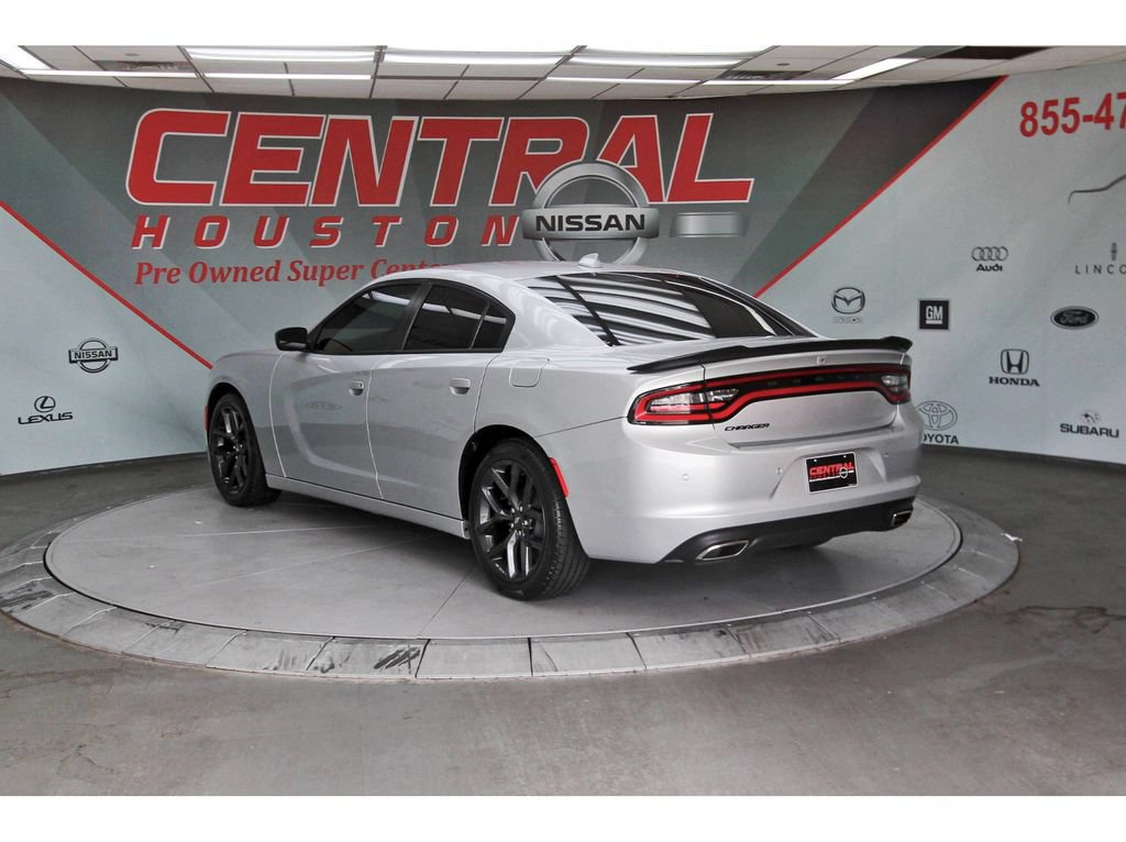 Used 2023 Dodge Charger SXT w/ Blacktop Package RWD image 3