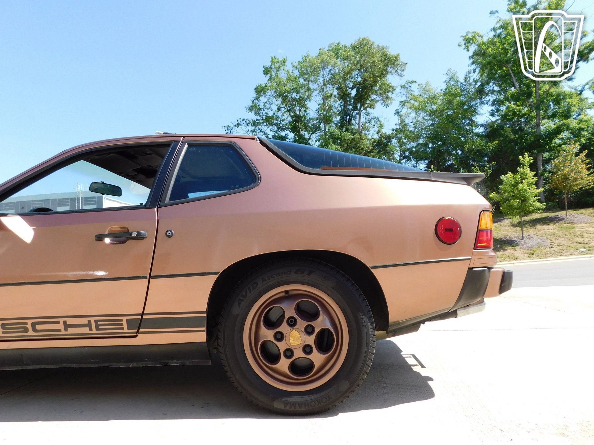 Used 1988 Porsche 924 S RWD image 15
