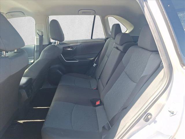 Used 2024 Toyota RAV4 XLE FWD image 16