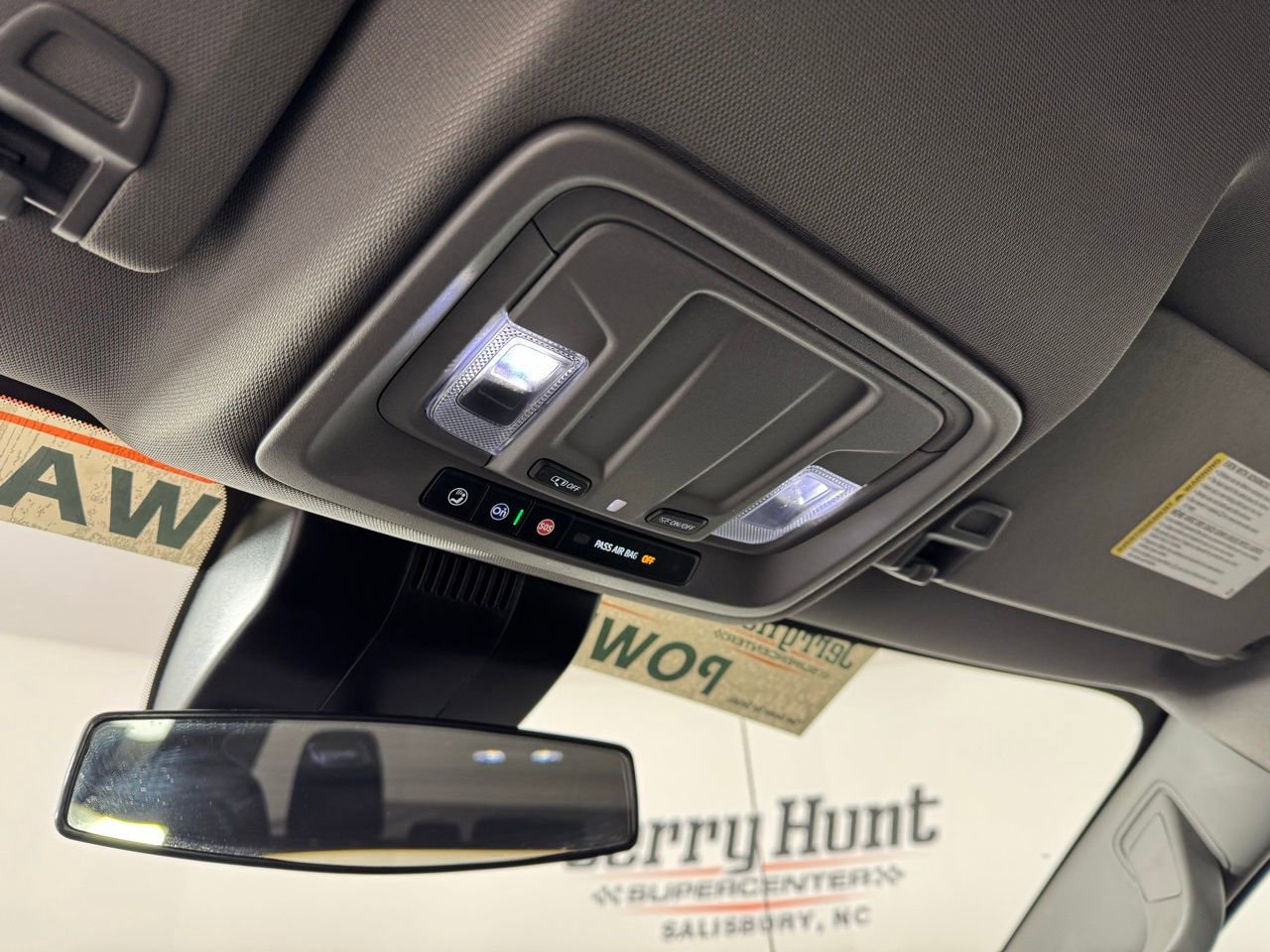 Used 2024 Chevrolet Silverado 1500 LT image 24