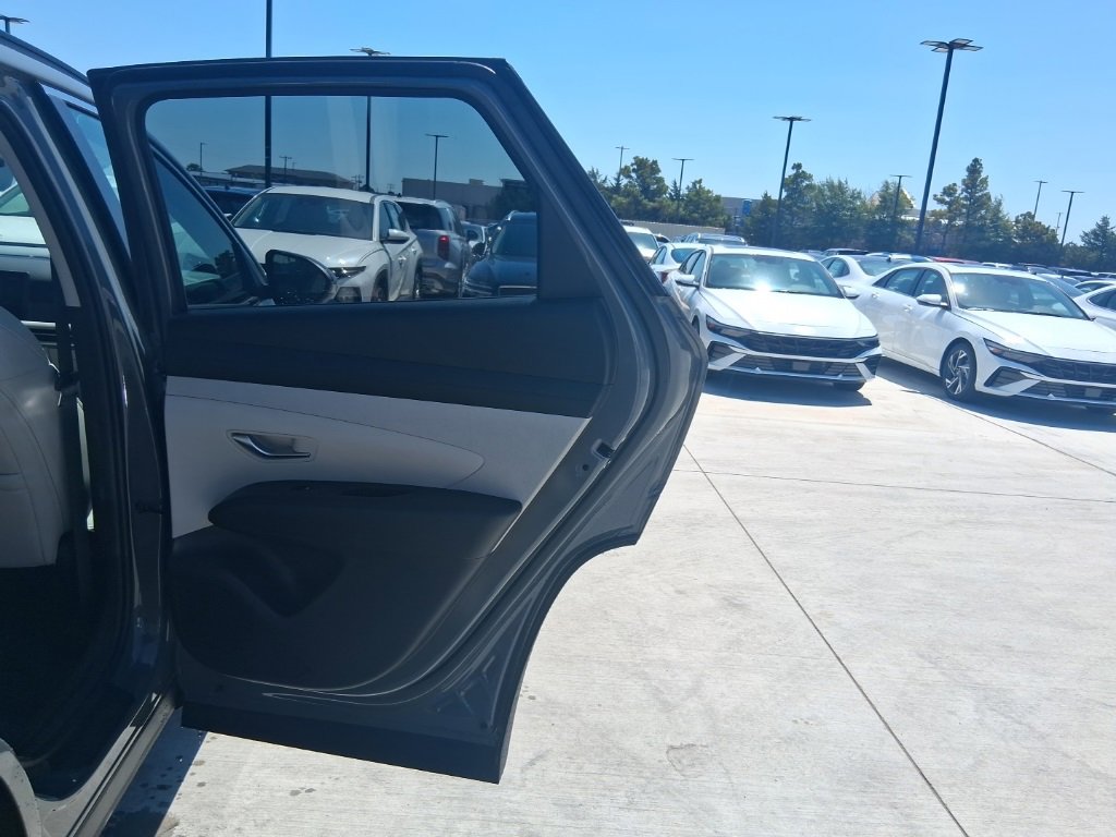 New 2025 Hyundai Tucson SEL image 11