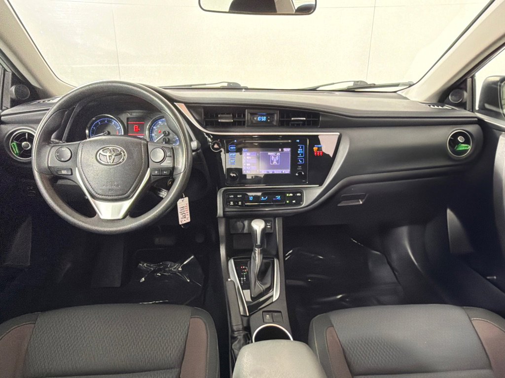 Used 2019 Toyota Corolla LE image 24