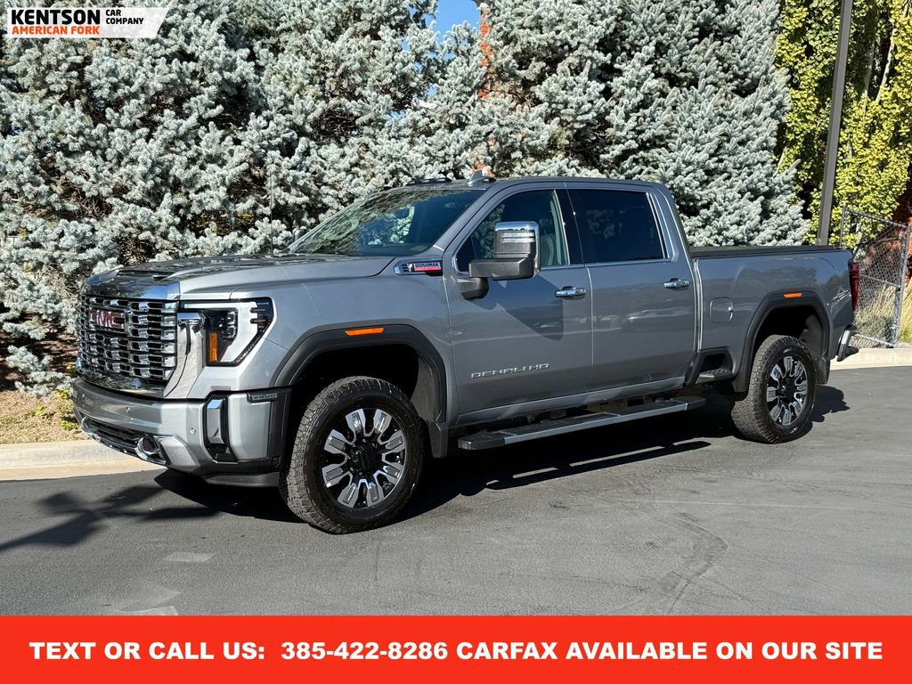 Used 2025 GMC Sierra 3500 Denali image 1