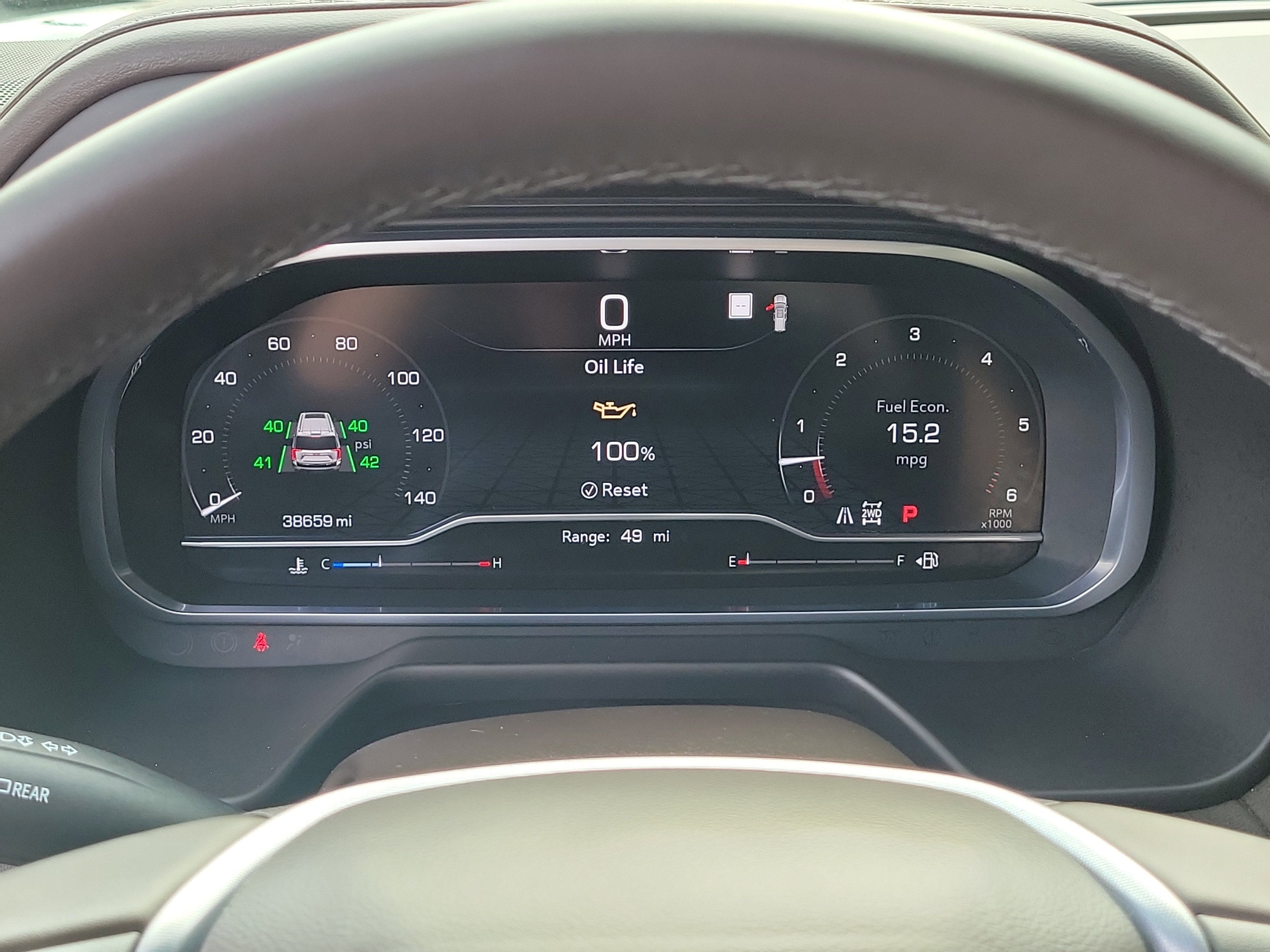 Used 2023 GMC Yukon SLE image 24