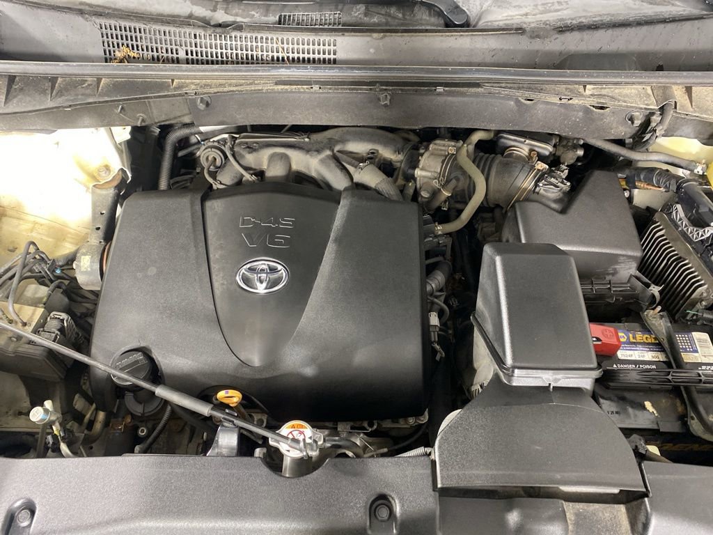 Used 2018 Toyota Highlander SE AWD/4WD image 10