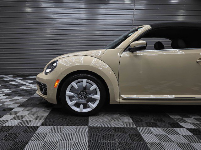 Used 2019 Volkswagen Beetle 2.0T Final Edition SEL FWD image 37