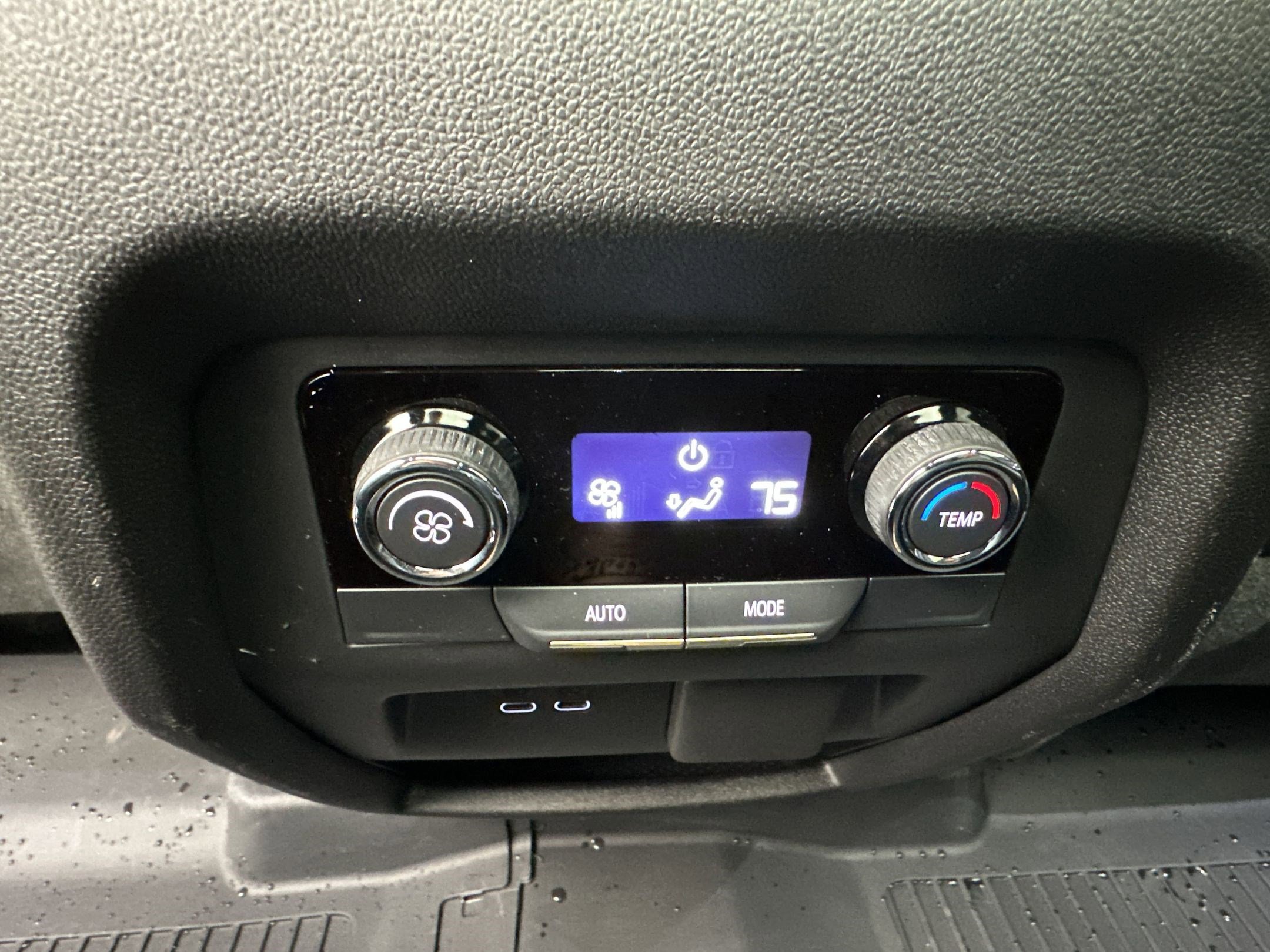 Certified 2025 Chevrolet Traverse Z71 w/ Enhanced Driving Package image 17