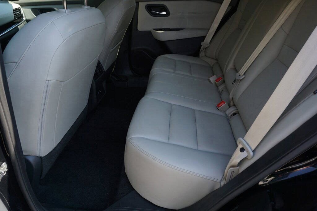 Certified 2024 Nissan Rogue SL image 35