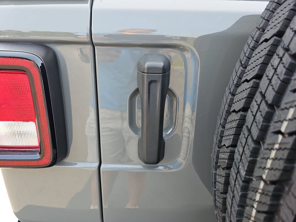 Used 2021 Jeep Wrangler Unlimited Sport AWD/4WD image 33