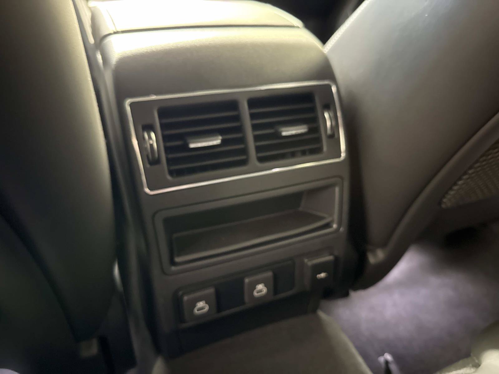 Certified 2026 Jaguar F-PACE R-Dynamic S AWD/4WD image 15