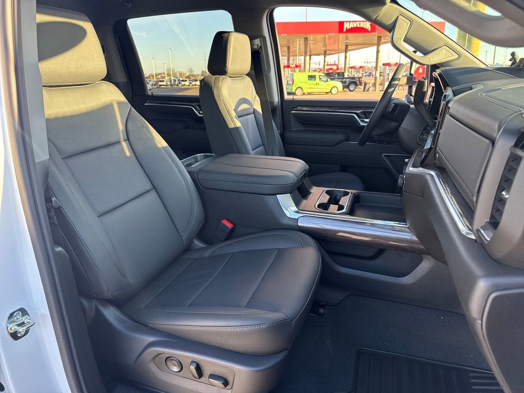 New 2026 Chevrolet Silverado 2500 LTZ w/ LTZ Convenience Package AWD/4WD image 14