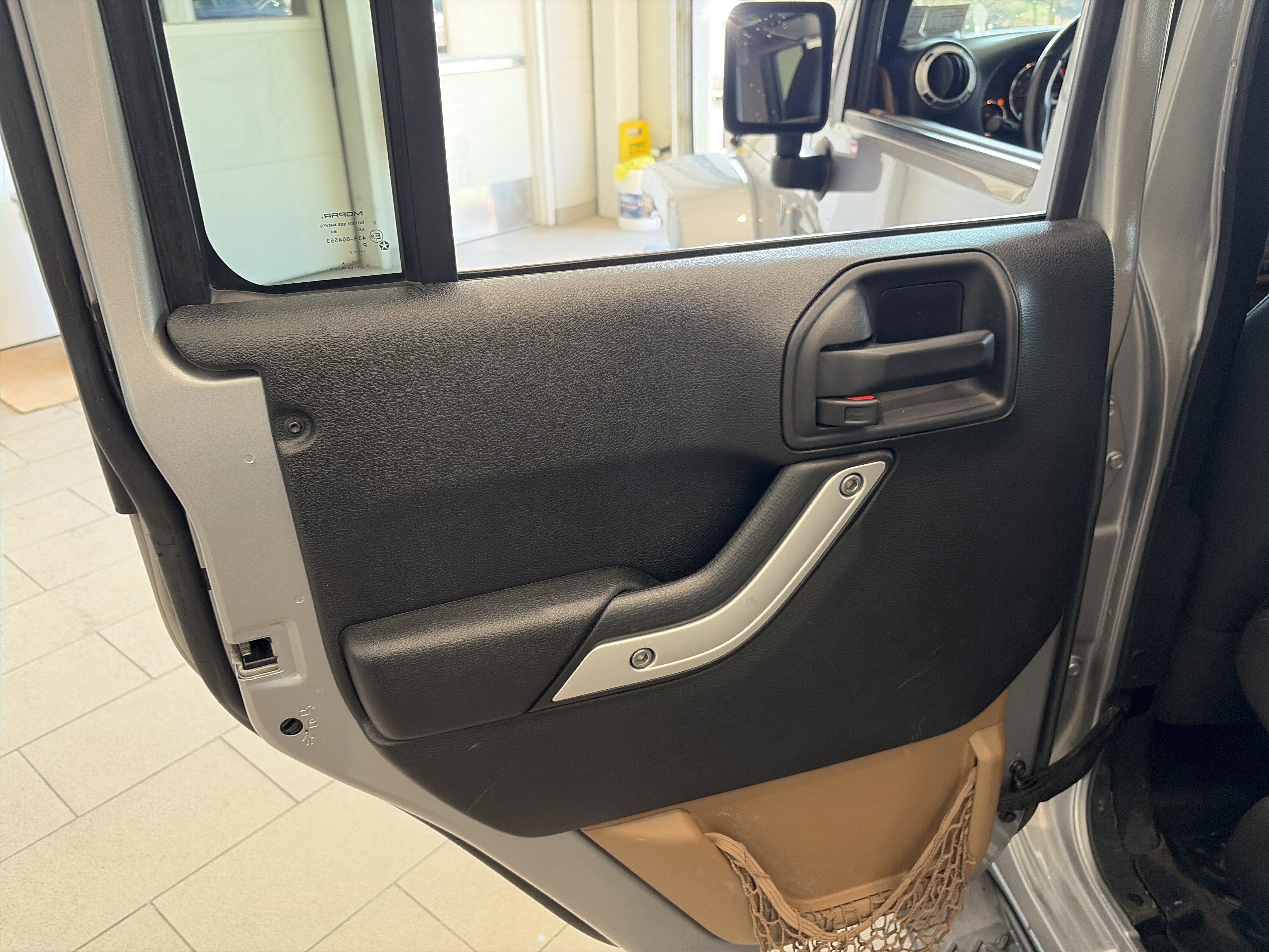 Used 2017 Jeep Wrangler Unlimited Sahara image 21