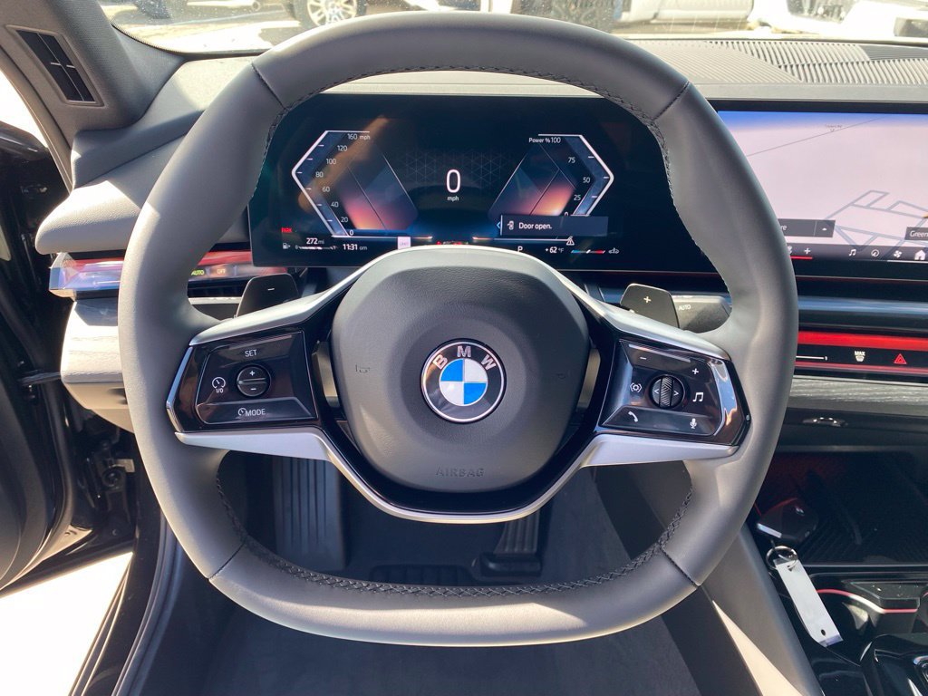Used 2026 BMW 540i xDrive w/ Premium Package AWD/4WD image 23
