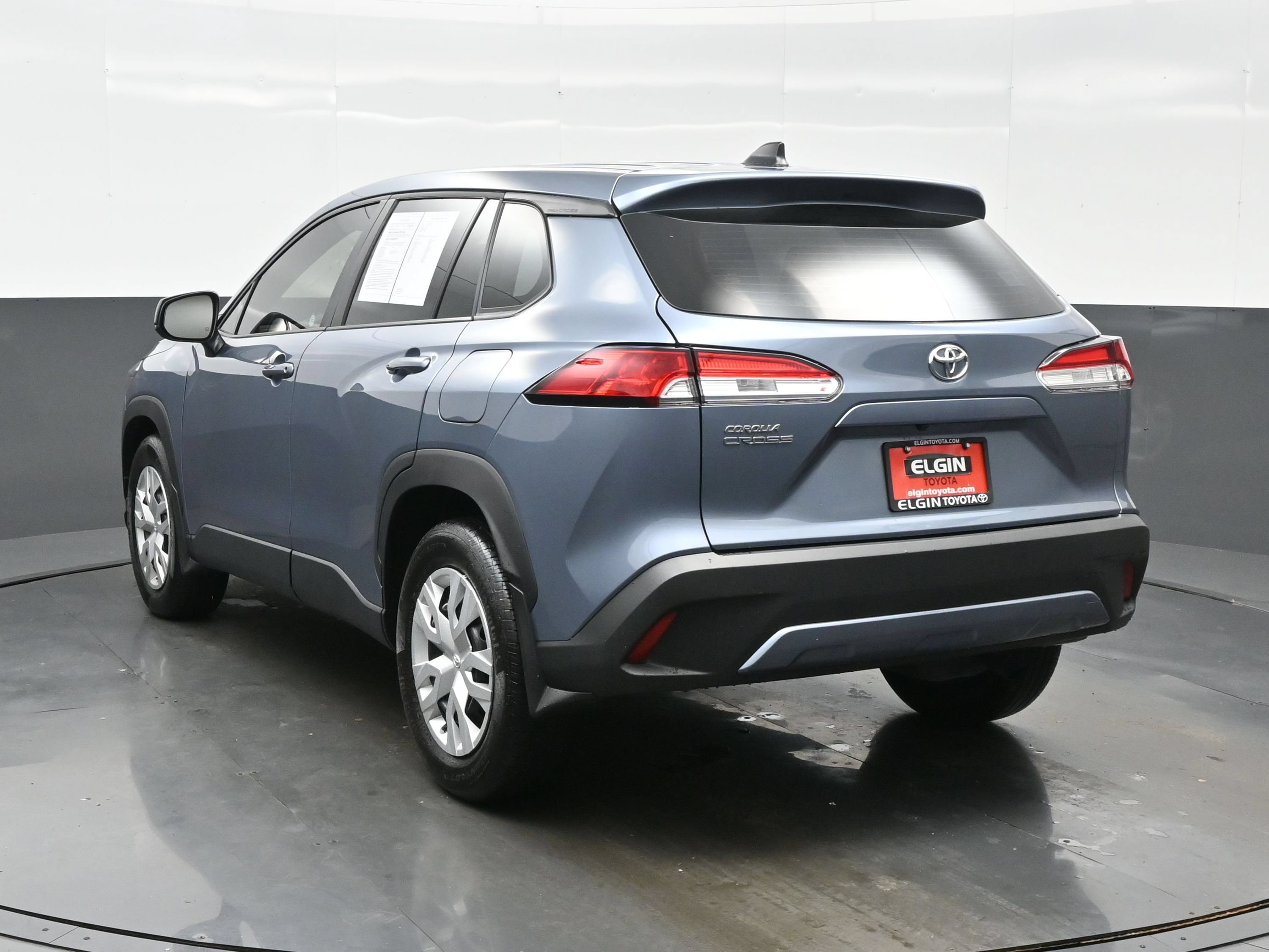 Used 2024 Toyota Corolla Cross L FWD image 4