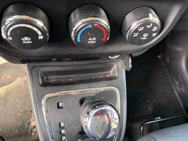 Used 2015 Jeep Patriot Sport w/ Power Value Group FWD image 25