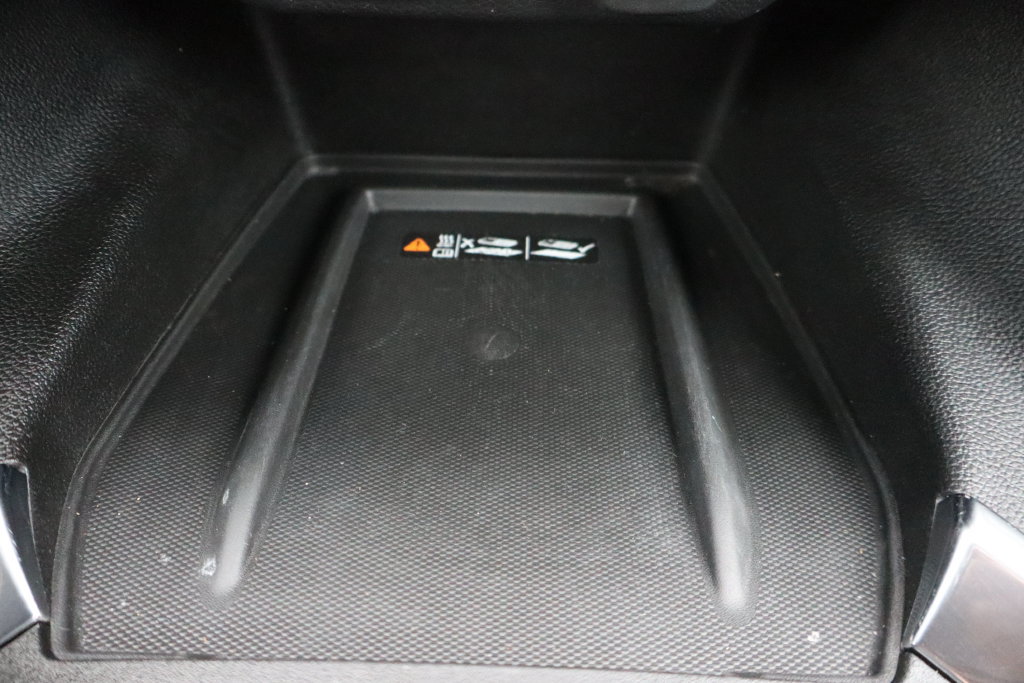 Used 2023 Chevrolet Traverse LT w/ LT Premium Package AWD/4WD image 17