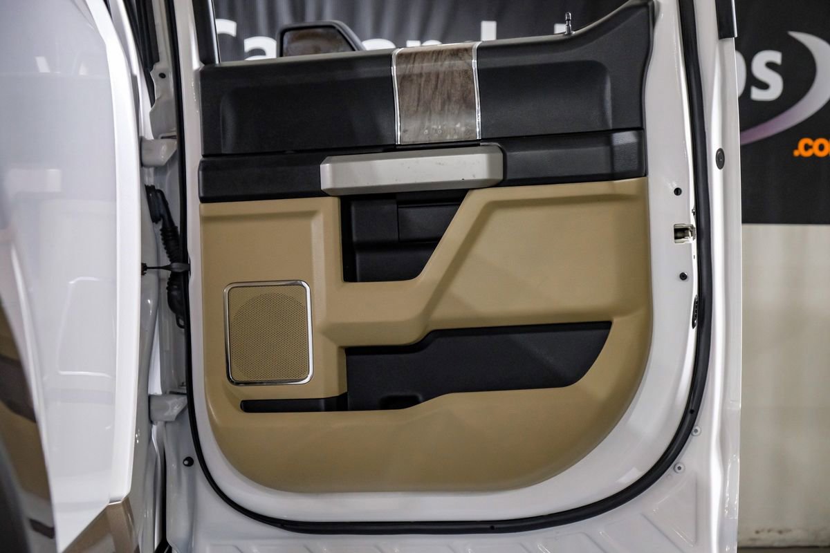 Used 2017 Ford F250 Lariat w/ Chrome Package image 36