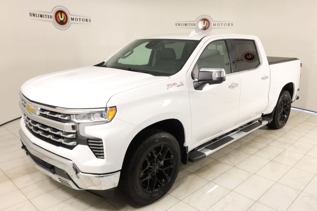 Used 2022 Chevrolet Silverado 1500 LTZ w/ LTZ Convenience Package II AWD/4WD image 35
