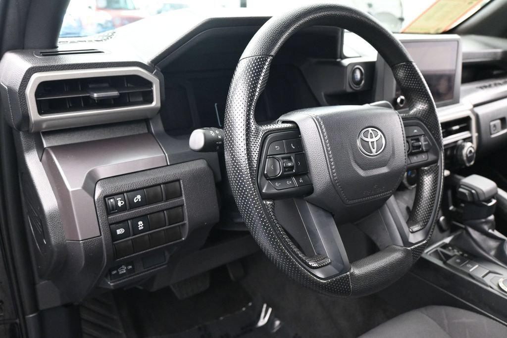 Used 2025 Toyota Tacoma SR5 RWD image 15