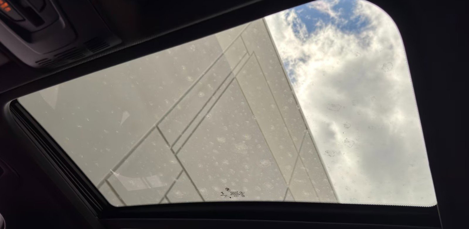 Used 2017 BMW 320i xDrive Sedan image 10