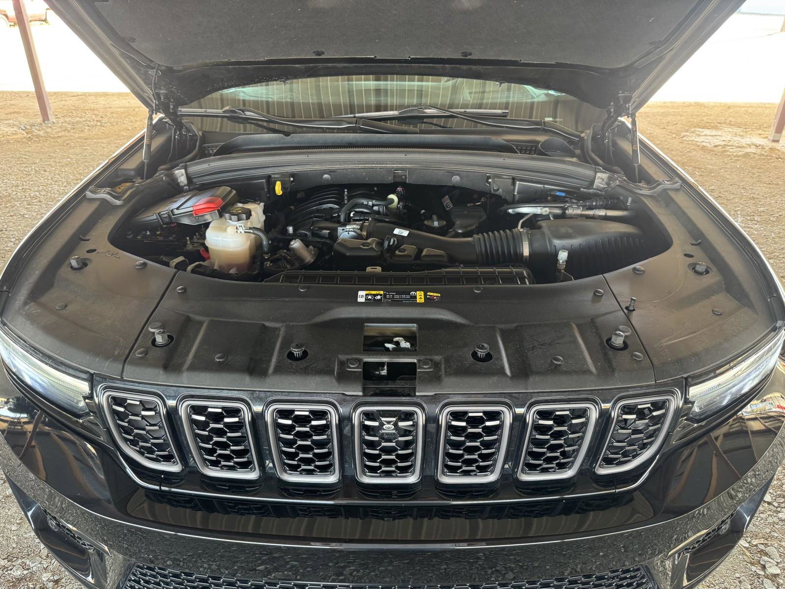 Used 2024 Jeep Grand Cherokee Summit image 45