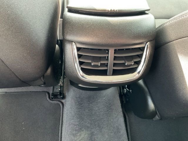 Used 2024 Chevrolet Malibu LT image 19