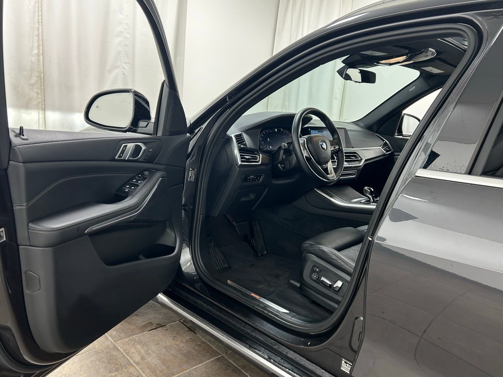 Used 2023 BMW X5 xDrive40i image 24