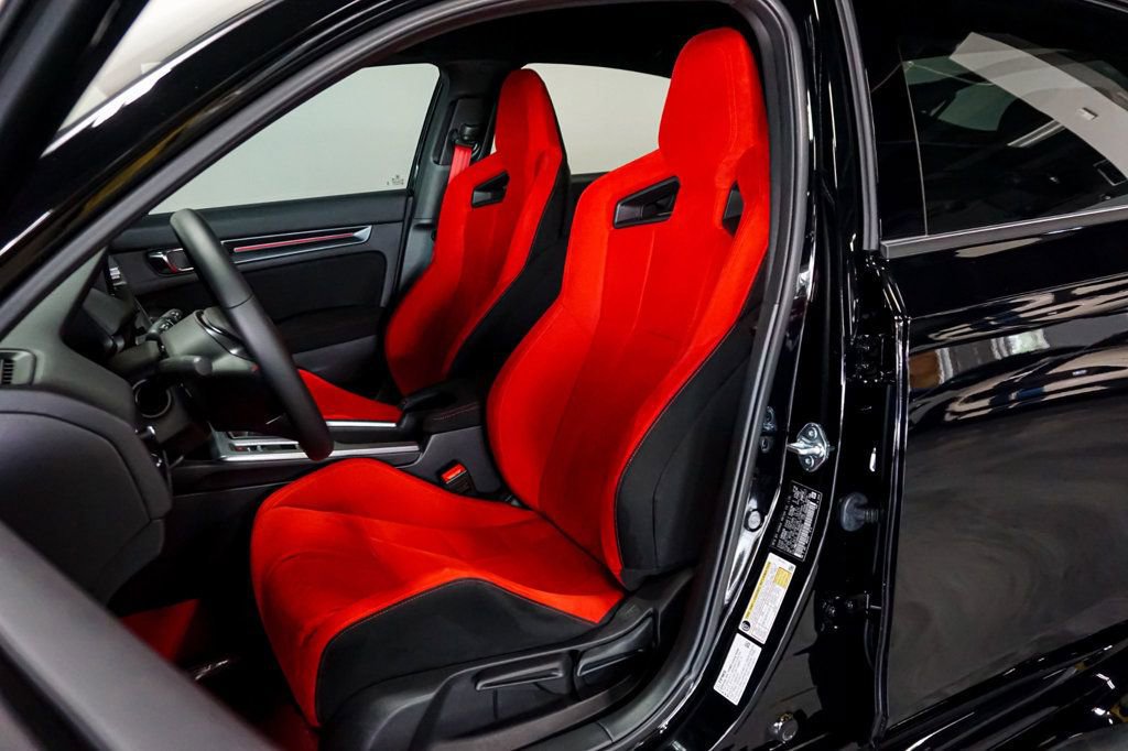 Used 2025 Honda Civic Type R image 9