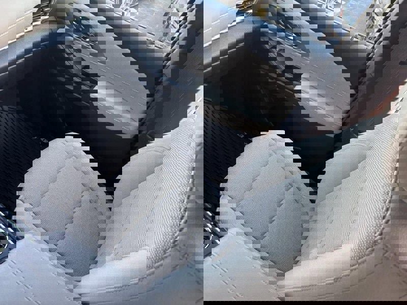 Used 2022 Chevrolet Traverse LT image 16