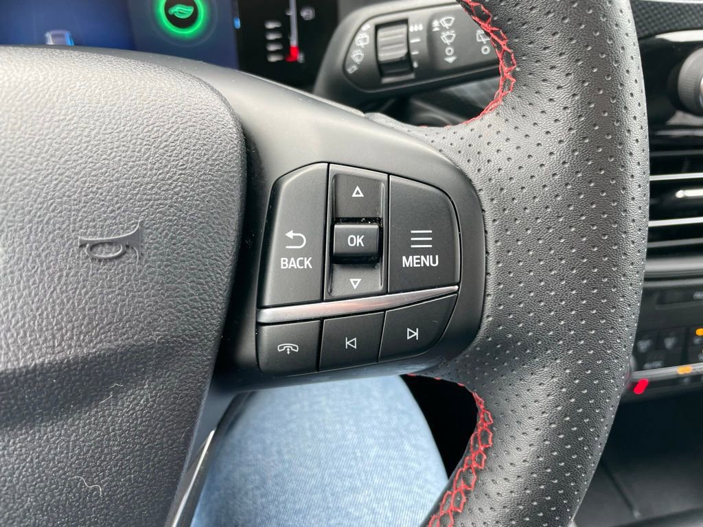 Used 2024 Ford Escape ST-Line image 26
