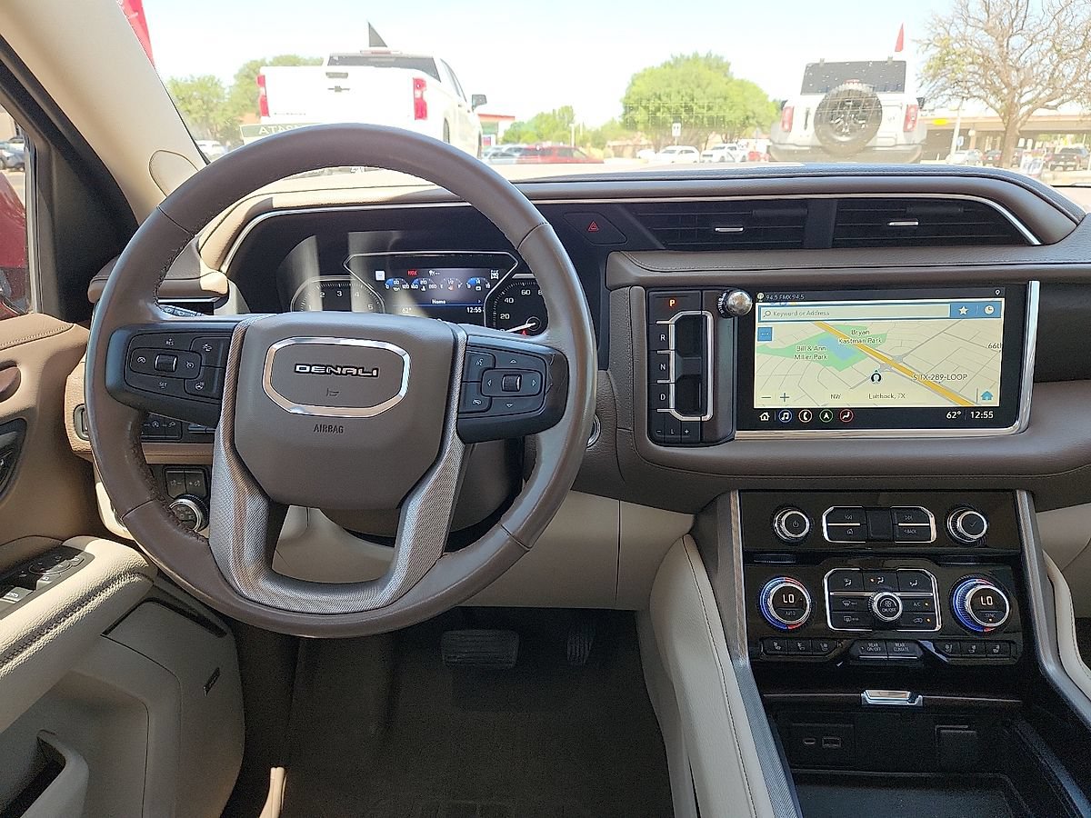 Used 2021 GMC Yukon Denali w/ Denali Premium Package AWD/4WD image 6