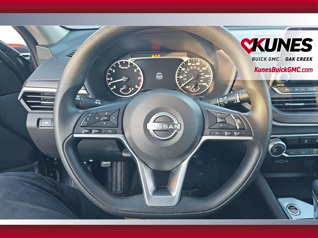 Used 2024 Nissan Altima 2.5 SV image 17